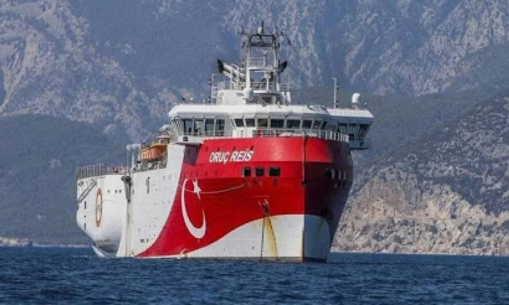 Ο Ερντογάν για πικνίκ στα κατεχόμενα και το Ορούκ Ρέις ατενίζει την Ρόδο!